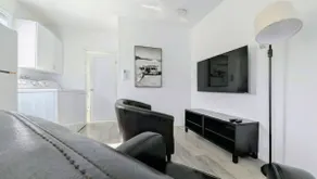 1080 - Image 3