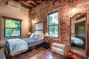Firehouse Loft in NorthShore - clean & unique - Image 3