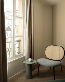 Versailles Rue du Bailliage | 1-BR Suite + Sofa Bed - Image 5