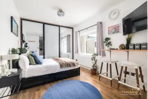 High-End Studio Free WashDryFold Near Wembley - Image 4