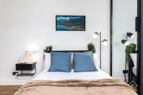 High-End Studio Free WashDryFold Near Wembley - Image 2