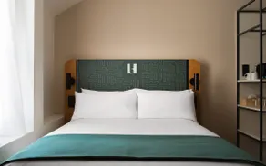 Limehome Versailles Rue du Bailliage - Image 5
