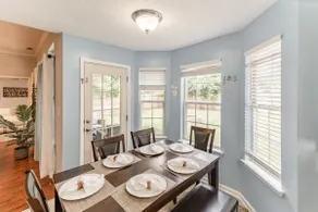 Luxury Stay - Image 5