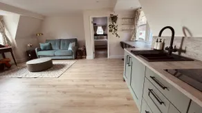Courtyard Apartament - Image 2