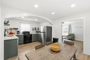 Greenhaven House | Cozy Retreat Near Downtown - Image 3