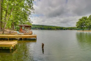 Lake Desoto Retreat: Private Dock & Resort Perks! - Image 2