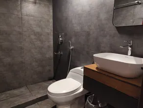 Studio | Quiet | Secure | Fast WiFi | Near Airport - Image 5