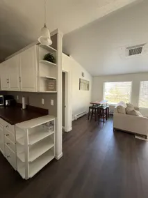 Grand View Guesthouse - Image 5