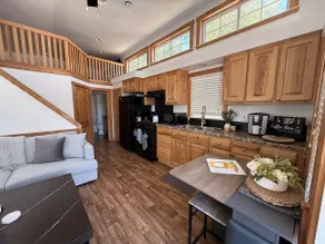 NEW! Cozy Cottage Resort Lake Travis Austin - Image 3
