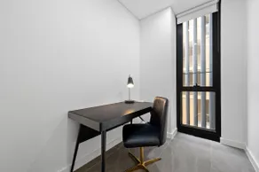 SOP 82 Stylish and Cozy Two-Bedroom Apt - Image 3