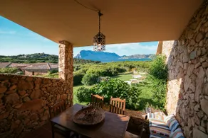 Private beach and moorings 150 m away, boat trips - Image 2