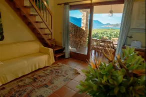 Private beach and moorings 150 m away, boat trips - Image 3