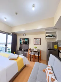 AJ Sundiva Tower w balcony - Image 4