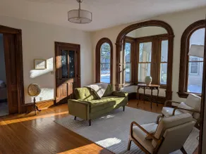 The Ainsworth House | Historic Victorian 3BR Gem - Image 2