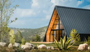 Huachichil Premium Alpine Cabin · Paddle tennis and vineyards - Image 5
