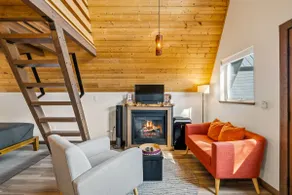 The Return Artbliss Hotel Cabin w/ Gorge/Mtn Views - Image 3