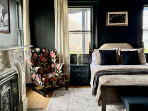 Modern Victorian Mansion | 5 Min to BDL Sleeps 17 - Image 2