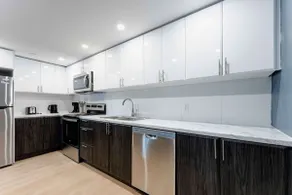 Clean & comfy apartment near the necessities - Image 2