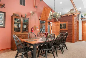 Custom Secluded Carriage House! HotTub! Cmty Pool! - Image 3