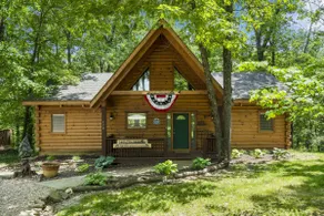 Cabin Near Thunder Ridge_HotTub_EV Charger_FreeTix - Image 3