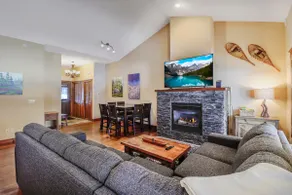 The High Line Suite - ski & golf & private Hot Tub - Image 3
