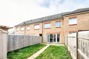 LUX Contractor & Family Haven - Parks x2, Sleeps 9 - Image 5