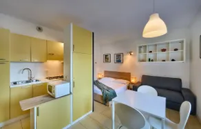 Varenna Beach Apartment - Image 2