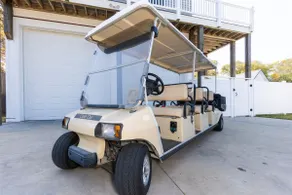 Pool + 6-Person Golf Cart | Emerald Isle - Image 2
