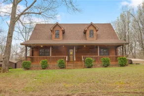 HUGE KY Lake House + Ultimate Amenities - Image 2