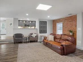Luxury Condo In Downtown Frederick - Image 5