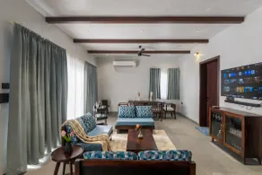 Ultra Luxe 2BR Villa with Pool and Outdoor Showers - Image 4