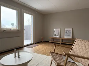 The Family-Friendly Townhouse - Image 5