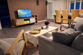 Spacious 4-room apartment + billiards, chic & friendly atmosphere - Image 5