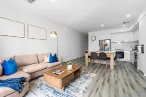 Stylish 3BR Stay Close to Tea Tree Plaza - Image 3