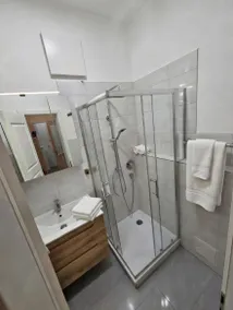 Max Angermann Apartment im Neustadt Kiez - Image 2