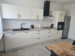 Exclusive apartment with plenty of space and tranquility - Image 5