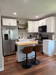 Aaron’s Cozy Crib /Full Kitchen/4 Bedrooms/ - Image 5