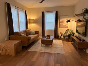 Aaron’s Cozy Crib /Full Kitchen/4 Bedrooms/ - Image 4