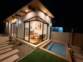 Luca Oceanfront Bungalow | Private Pool - Image 2
