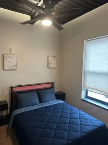New Luxury Downtown apartment w/ Fireplace, 2 bdrm - Image 3
