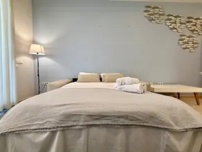 Charming Beachfront Seaview Apartments , Apartmen. - Image 3