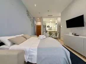 Charming Beachfront Seaview Apartments , Apartmen. - Image 2