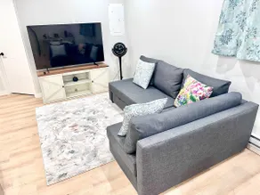 Comfy Suite Near University And Hospital - Image 4