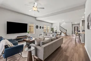 4Bed Luxury Getaway with Pool Table and Near Lake Lavon - Image 3