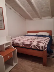 Cozy 2-Bedroom Cottage (Sleeps 3) - Image 4