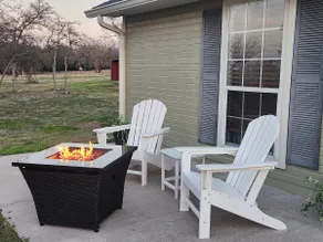 A hilltop getaway in the country. - Image 4