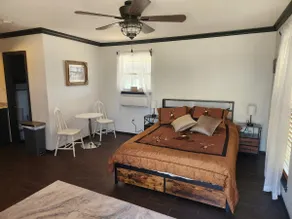 A hilltop getaway in the country. - Image 2