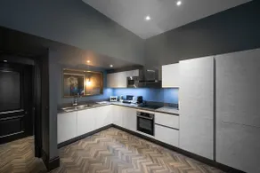 The Bells - Luxury Serviced Apartments - Image 4