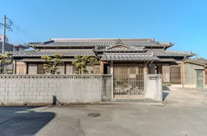 Experience Shinto Spirit in a Boutique House - Image 4