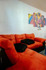 comfortable and safe house with easy access - Image 2